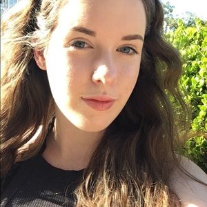 Meet your Posher, Hannah